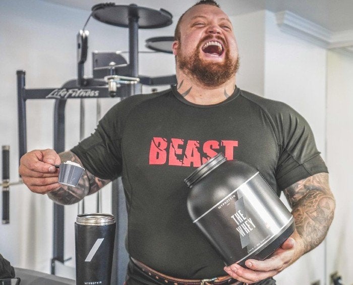 Wie Eddie Hall über 12.000 Kilokalorien am Tag vertilgt hat