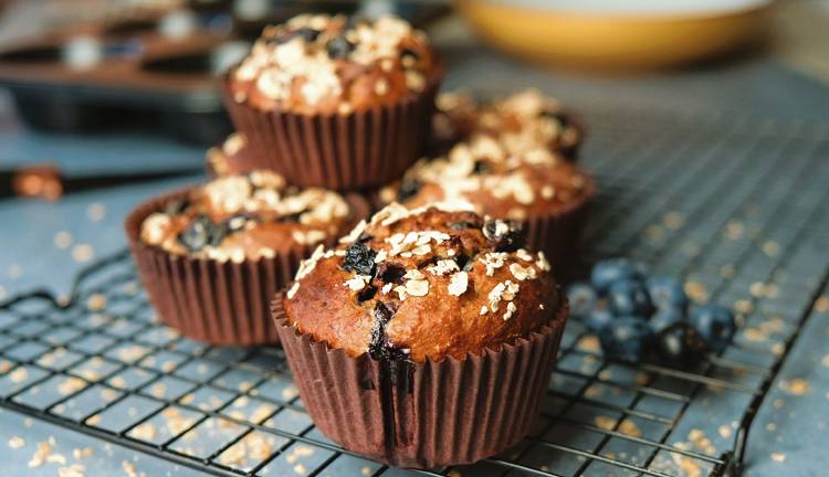 Proteinreiche Hafer-Muffins mit Blaubeeren
