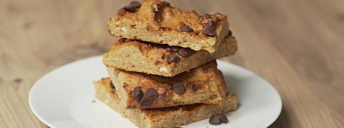 Proteinreiche Kichererbsen Blondies | Vegane Desserts