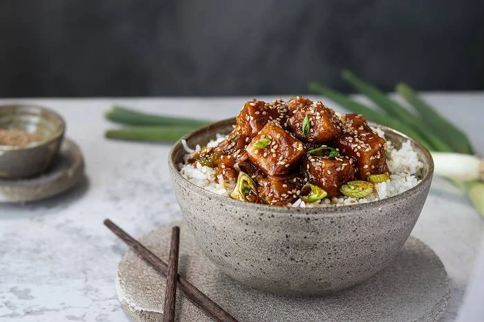 Süß-Sauer Knusper-Tofu | Vegane Hauptmahlzeit